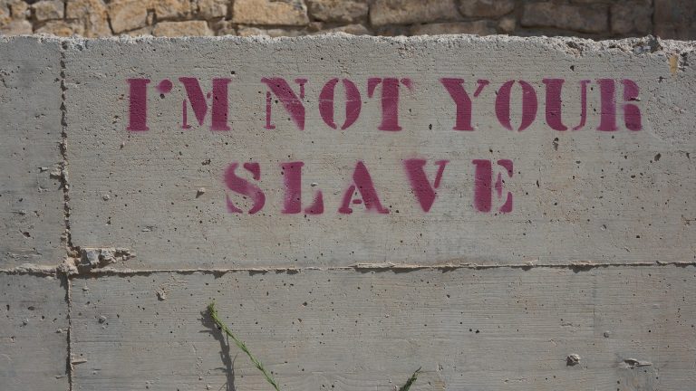 Wie linke Männer Sklaverei und Menschenhandel unterstützen